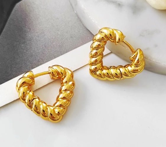 Heart Shape Rope Earrings in Gold - Kiwi & Co