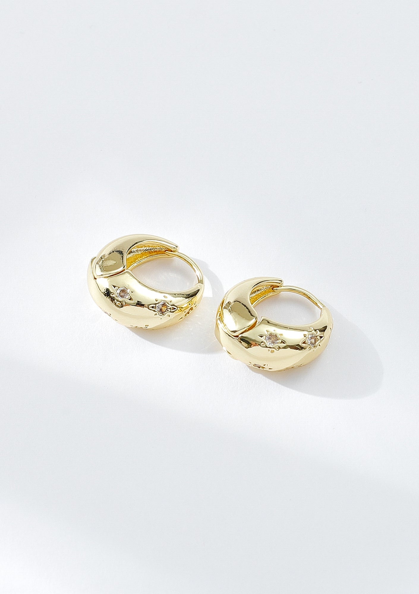 Heavenly Huggies Gold - Kiwi & Co